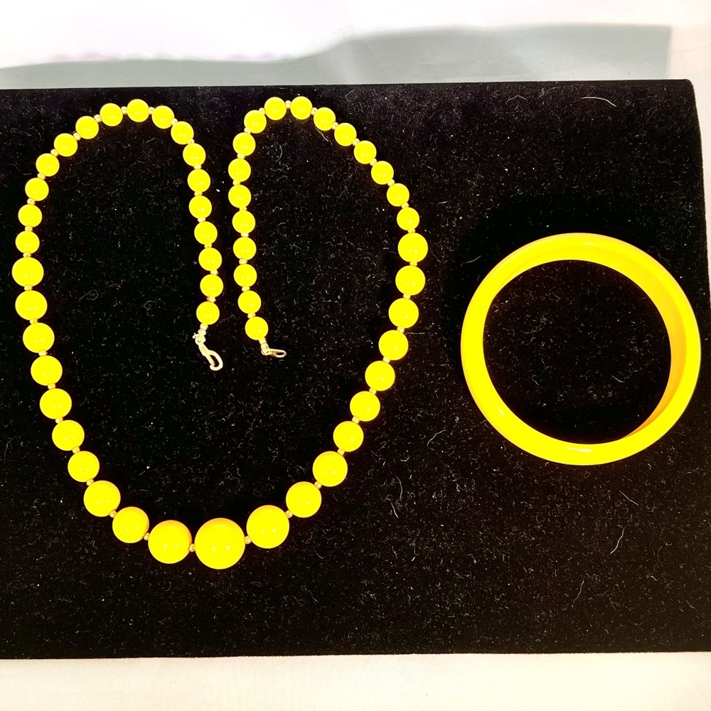 Lemon Yellow Vintage Plastic Beaded Necklace and Matching Bracelet